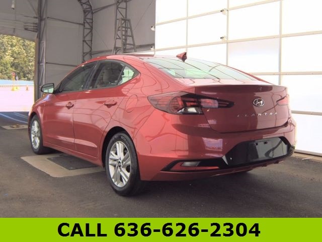 2020 Hyundai Elantra SEL photo 4