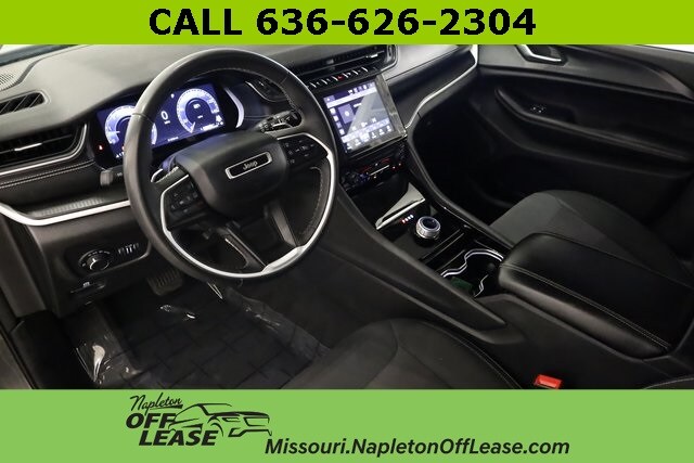 2023 Jeep Grand Cherokee Laredo - Photo 9