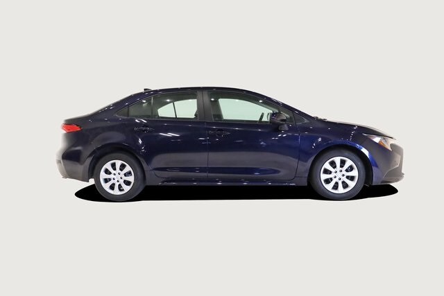 2023 Toyota Corolla LE photo 4