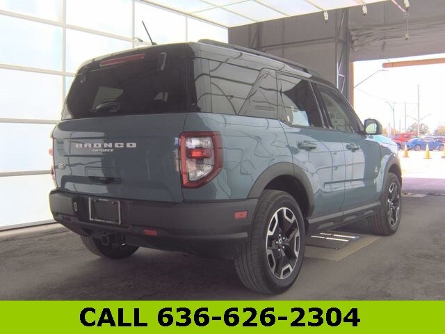2021 Ford Bronco Sport Outer Banks photo 3