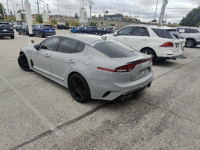 2023 Kia Stinger GT2 photo 3
