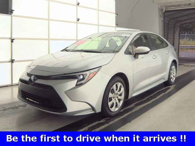2025 Toyota Corolla Hybrid LE photo 2