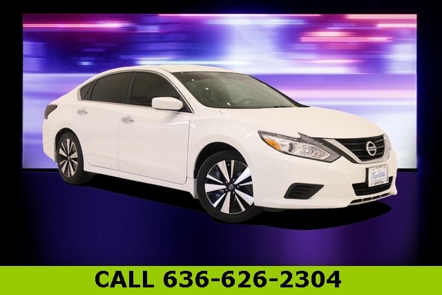 Used 2018 Nissan Altima S with VIN 1N4AL3AP5JC222208 for sale in Saint Peters, MO