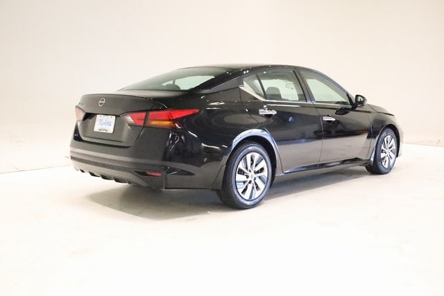 2023 Nissan Altima 2.5 S photo 4