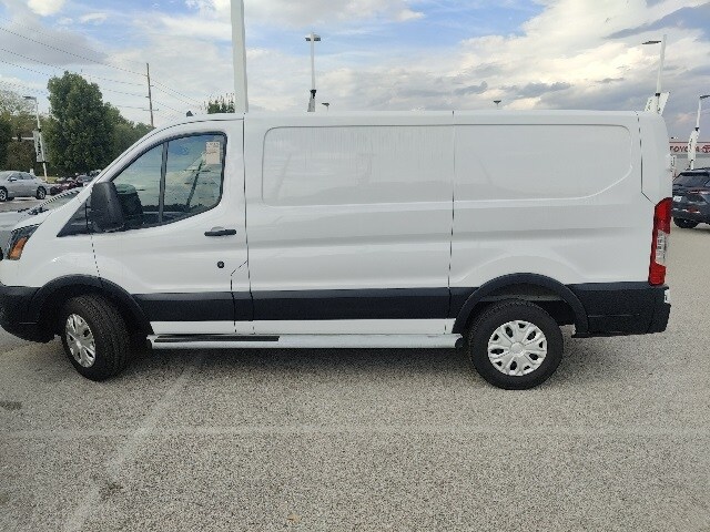 2023 Ford Transit photo 12