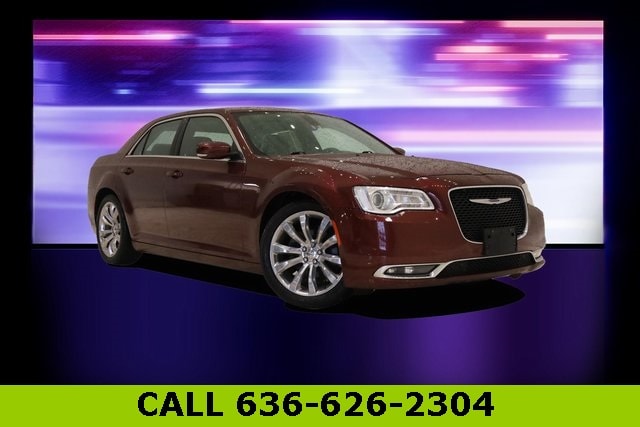 Used 2019 Chrysler 300 Touring with VIN 2C3CCAAG4KH603512 for sale in Saint Peters, MO
