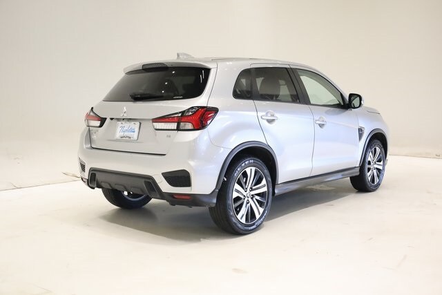 2024 Mitsubishi Outlander Sport SE photo 4