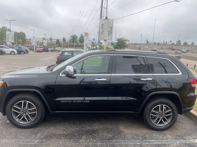 Used 2021 Jeep Grand Cherokee Limited with VIN 1C4RJFBG9MC708172 for sale in Saint Peters, MO