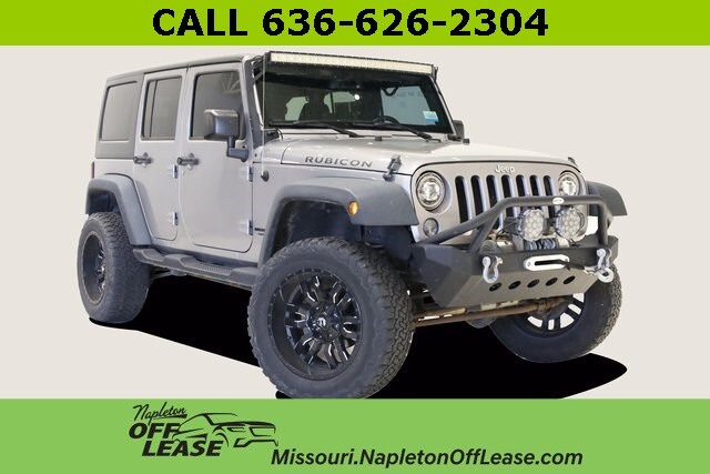 2016 Jeep Wrangler Unlimited Rubicon photo 2