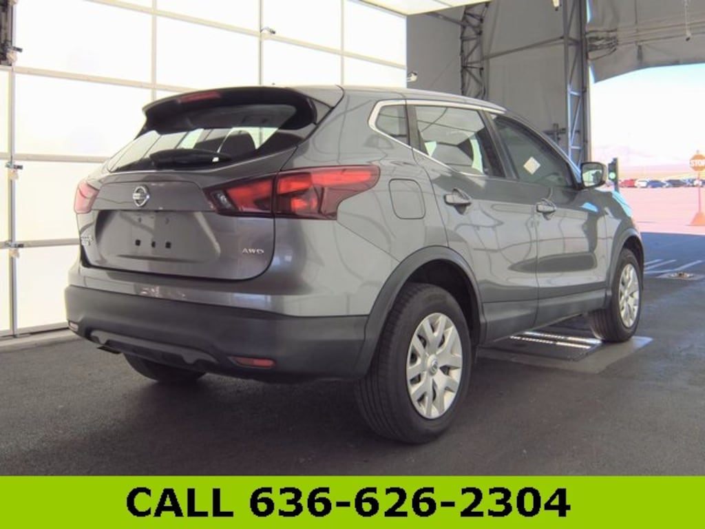 Used 2018 Nissan Rogue Sport S SUV