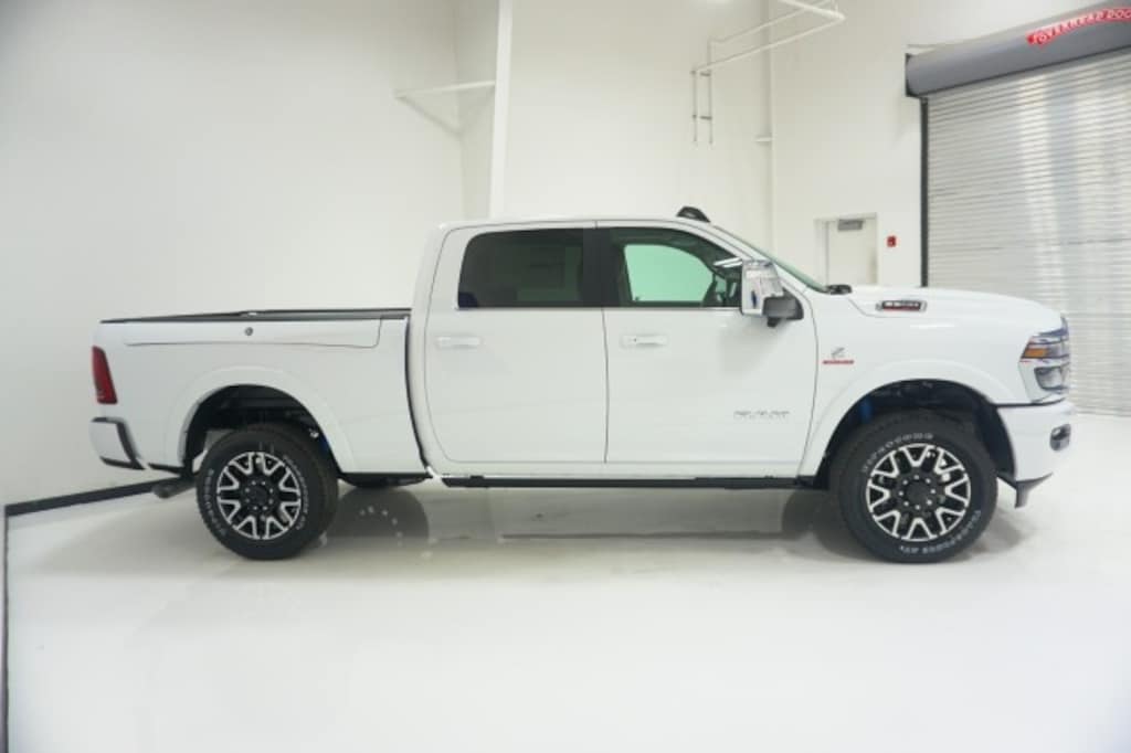 New 2026 Ram 2500 LIMITED LONGHORN CREW CAB 4X4 6'4 BOX Pickup