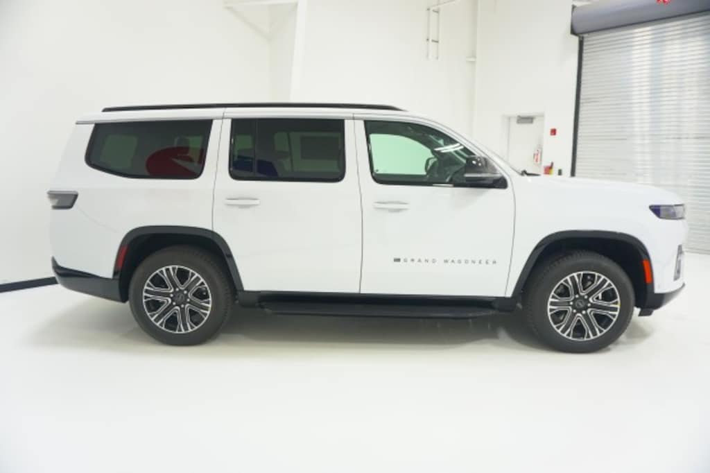 New 2026 Jeep Grand Wagoneer 4X2 Sport Utility