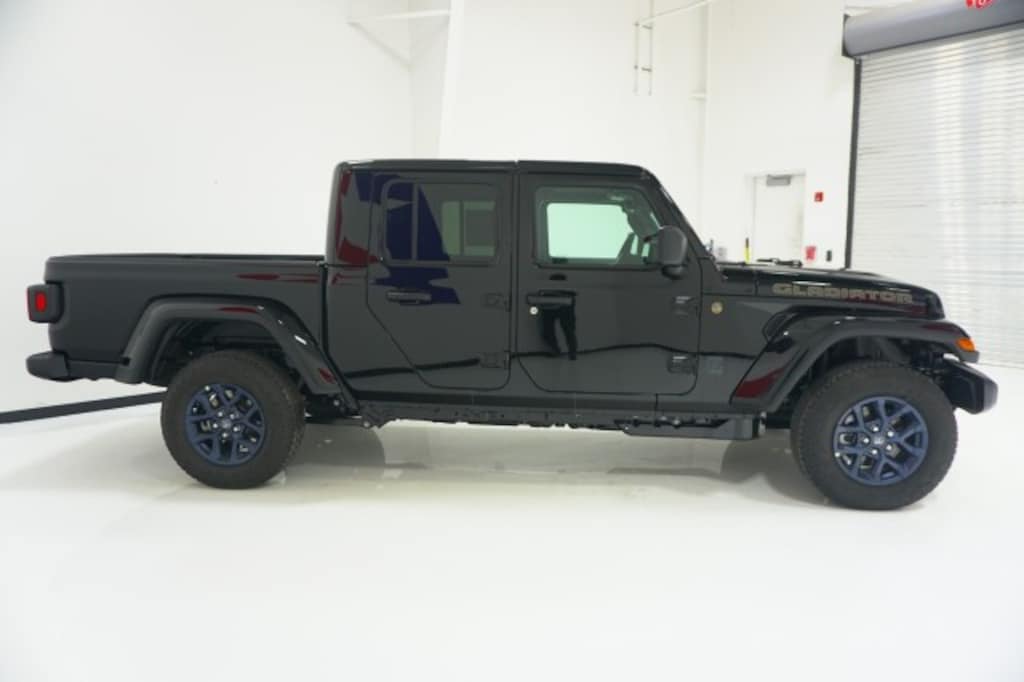 New 2026 Jeep Gladiator 85TH ANNIVERSARY EDITION 4X4 Pickup
