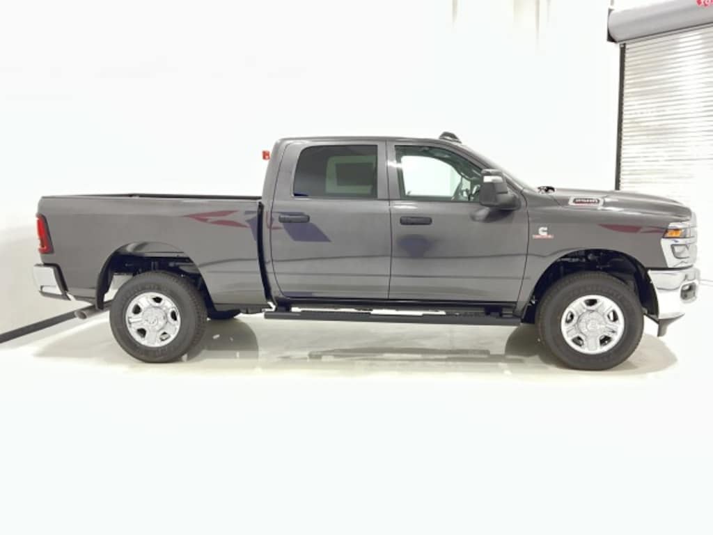 New 2026 Ram 2500 TRADESMAN CREW CAB 4X4 6'4 BOX Pickup