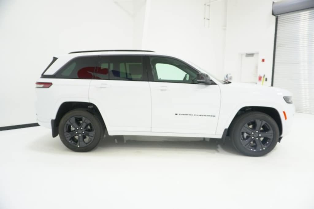 New 2027 Jeep Grand Cherokee Limited Reserve Sport Utility