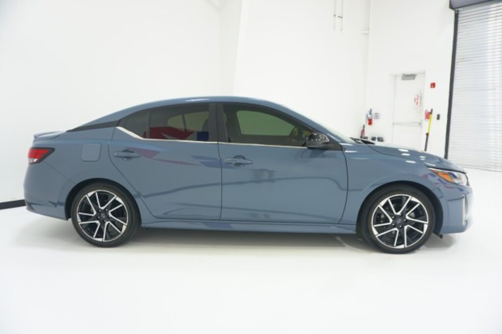 Used 2025 Nissan Sentra SR Sedan
