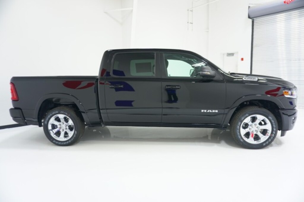 New 2026 Ram 1500 LONE STAR CREW CAB 4X2 5'7 BOX Pickup