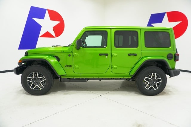 2026 Jeep Wrangler 4-Door Sahara - Photo 12