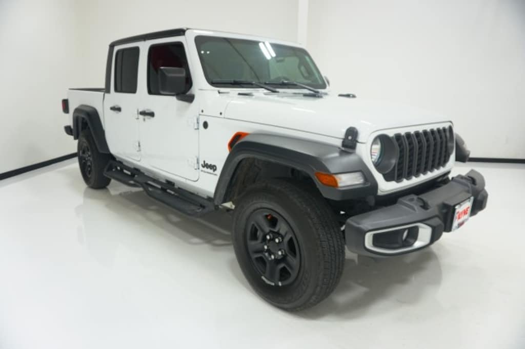 Used 2025 Jeep Gladiator Sport S Pickup Truck