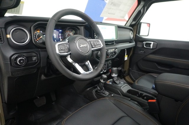2026 Jeep Wrangler 4-Door Sahara - Photo 20