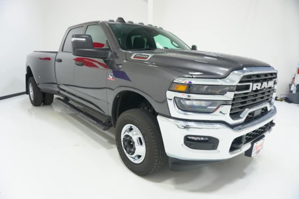 New 2027 Ram 3500 TRADESMAN CREW CAB 4X4 Pickup