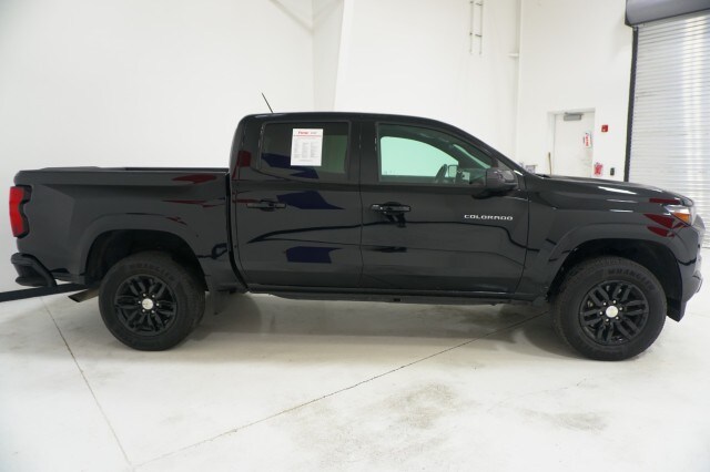 2023 Chevrolet Colorado LT photo 4