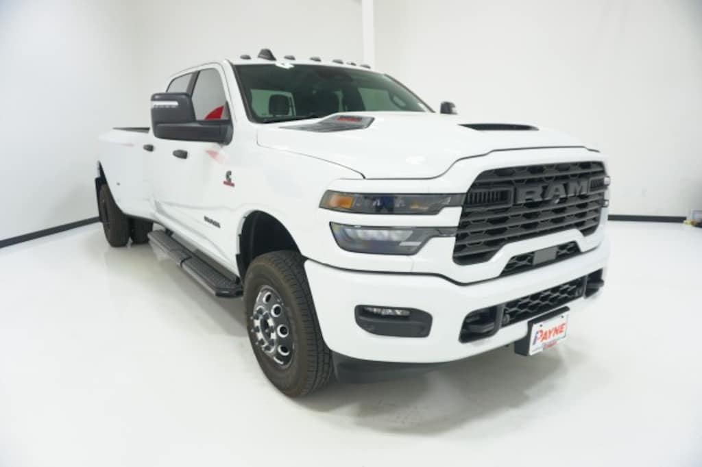 New 2027 Ram 3500 BIG HORN CREW CAB 4X4 Pickup