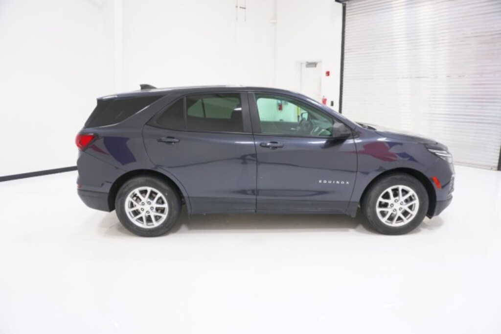 Used 2022 Chevrolet Equinox LS SUV