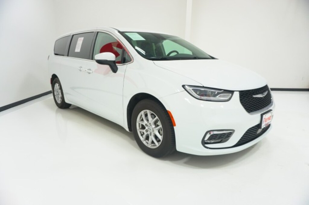 Used 2023 Chrysler Pacifica Touring L Minivan/Van