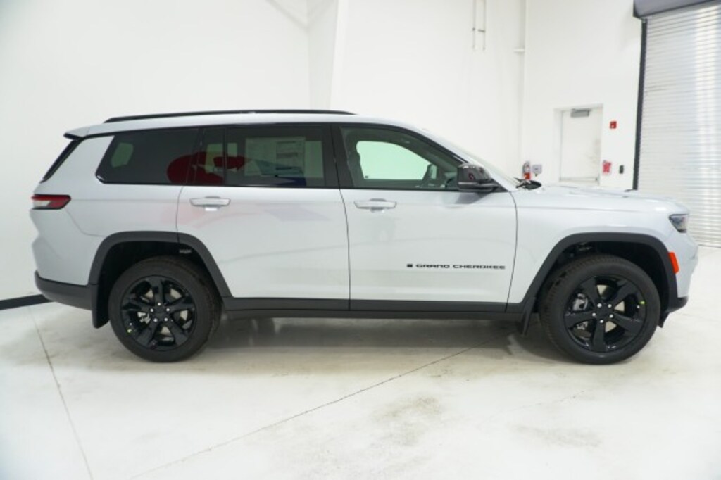 New 2025 Jeep Grand Cherokee L LIMITED 4X2 Sport Utility