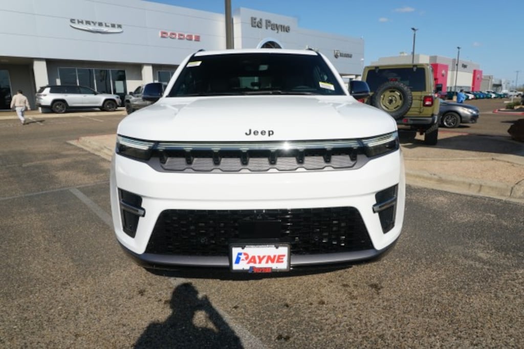 New 2026 Jeep Grand Wagoneer L LIMITED RESERVE 4X4 Sport Utility