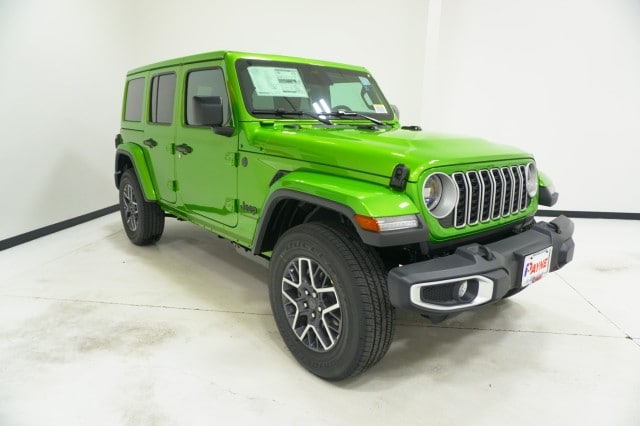 2026 Jeep Wrangler 4-Door Sahara - Photo 3
