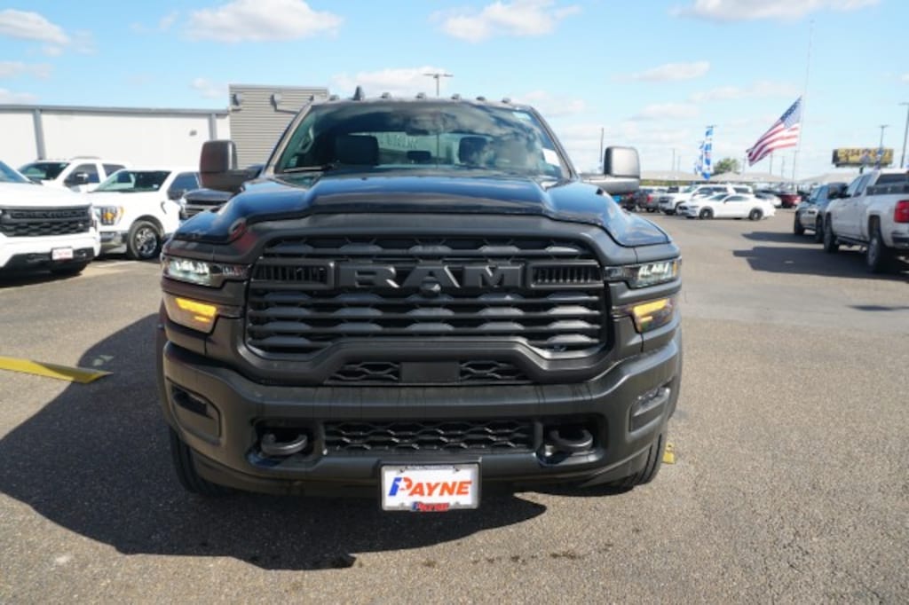 New 2026 Ram 4500 Chassis Cab TRADESMAN CREW 4X4 84' CA Pickup