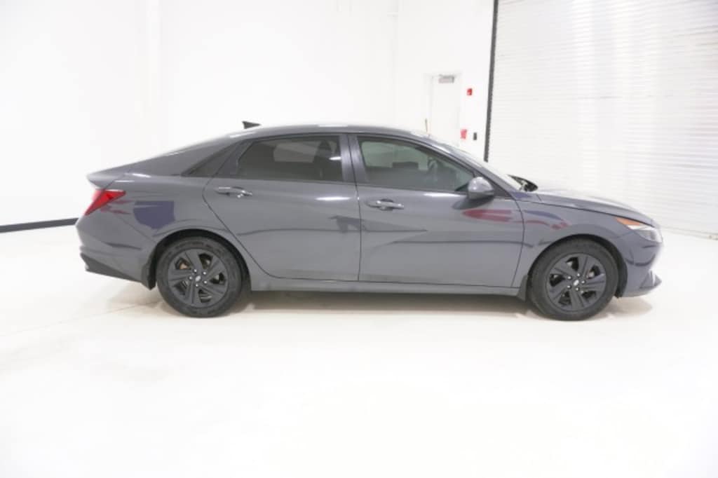 Used 2023 Hyundai Elantra SEL Sedan
