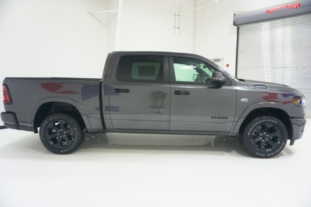 New 2026 Ram 1500 LONE STAR CREW CAB 4X2 5'7 BOX Pickup