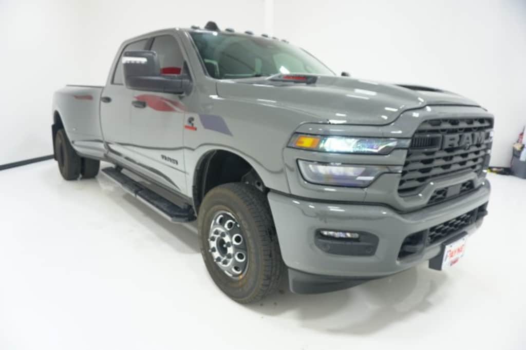 New 2027 Ram 3500 BIG HORN CREW CAB 4X4 Pickup