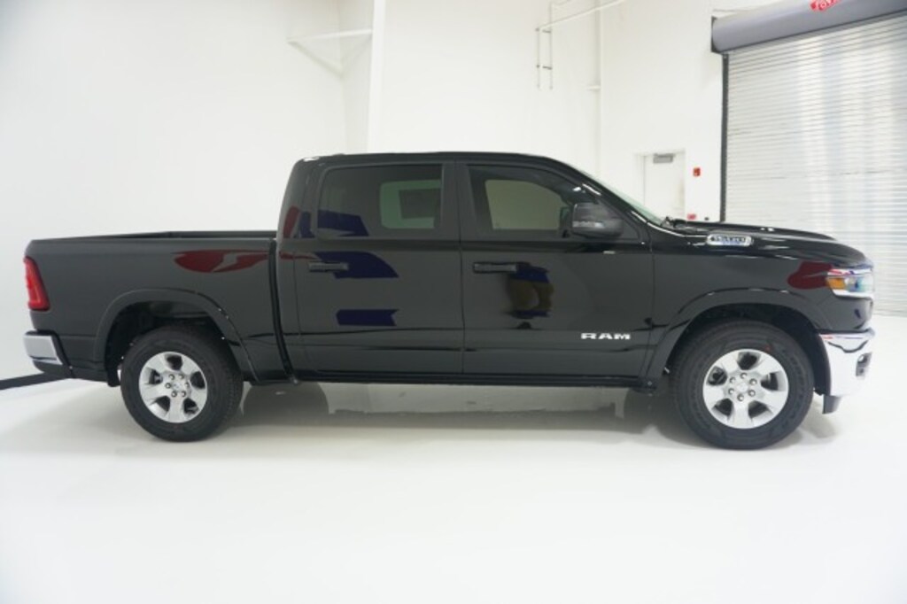 New 2026 Ram 1500 LONE STAR CREW CAB 4X2 5'7 BOX Pickup