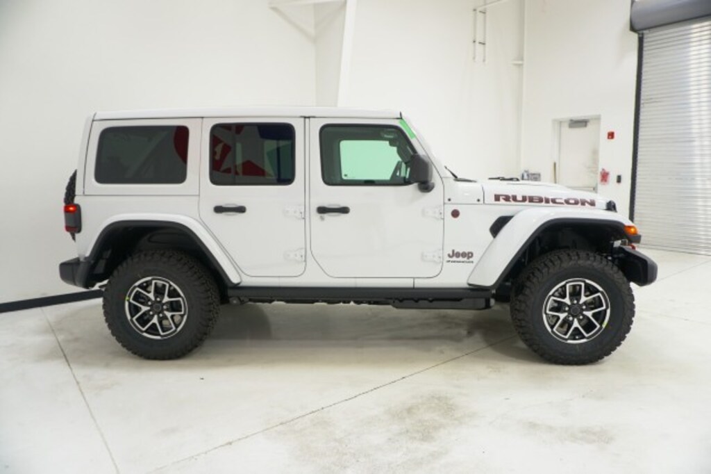 New 2026 Jeep Wrangler 4-DOOR RUBICON Sport Utility