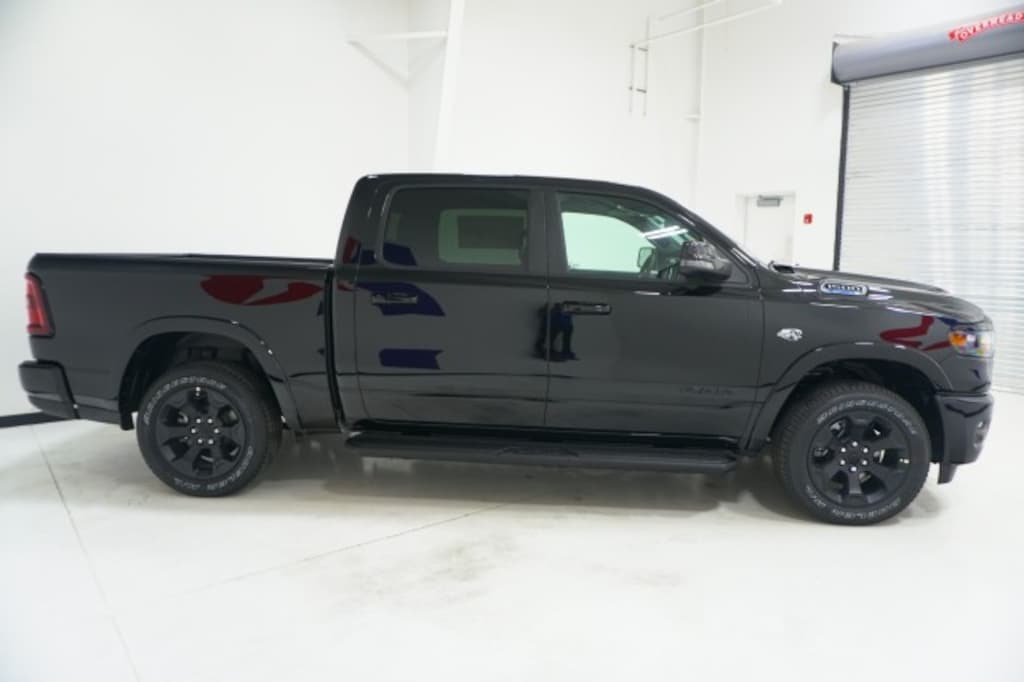 New 2026 Ram 1500 LONE STAR CREW CAB 4X4 5'7 BOX Pickup
