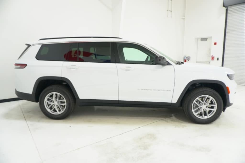 New 2025 Jeep Grand Cherokee L LAREDO X 4X2 Sport Utility