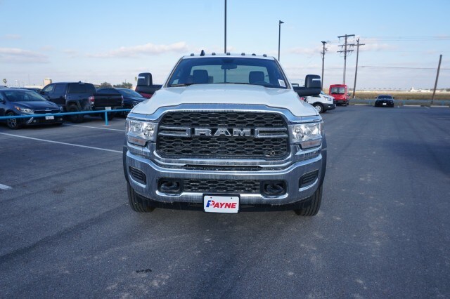 2024 Ram 4500 Tradesman photo 2