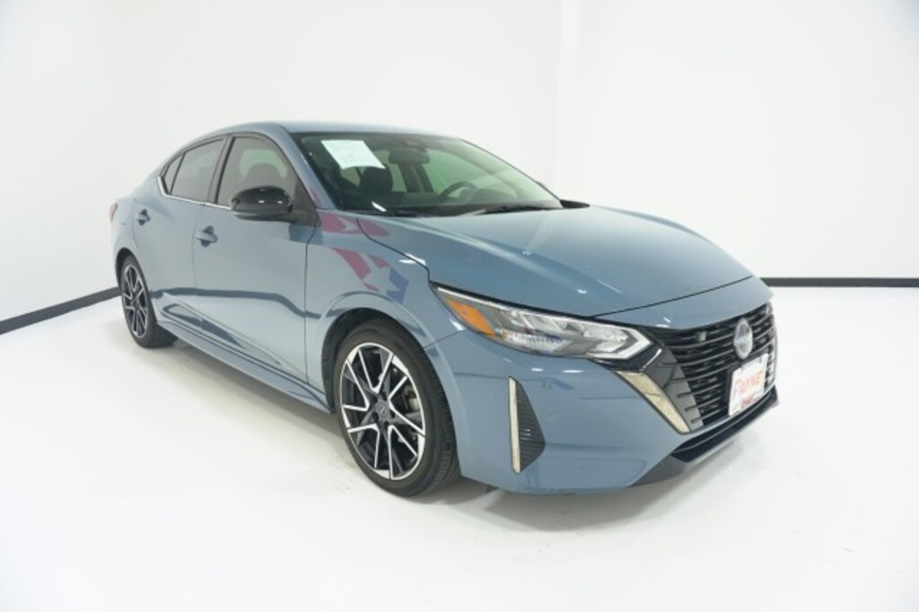 Used 2025 Nissan Sentra SR Sedan