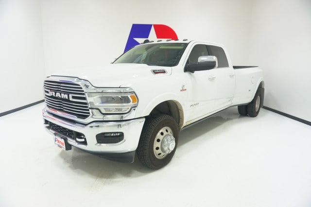 2020 RAM 3500 Laramie 4X4 Crew Cab LWB's photo