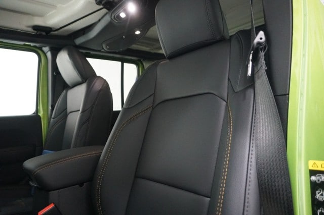2026 Jeep Wrangler 4-Door Sahara - Photo 18