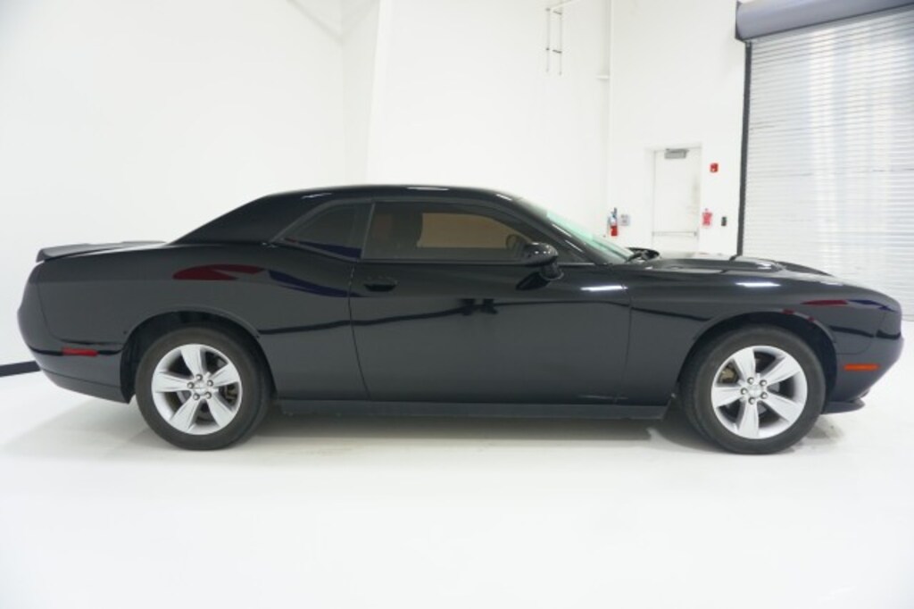 Used 2023 Dodge Challenger SXT Coupe