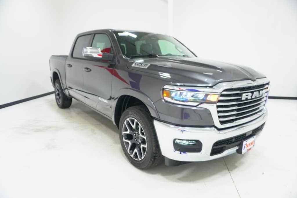 New 2026 Ram 1500 LARAMIE CREW CAB 4X2 5'7 BOX Pickup