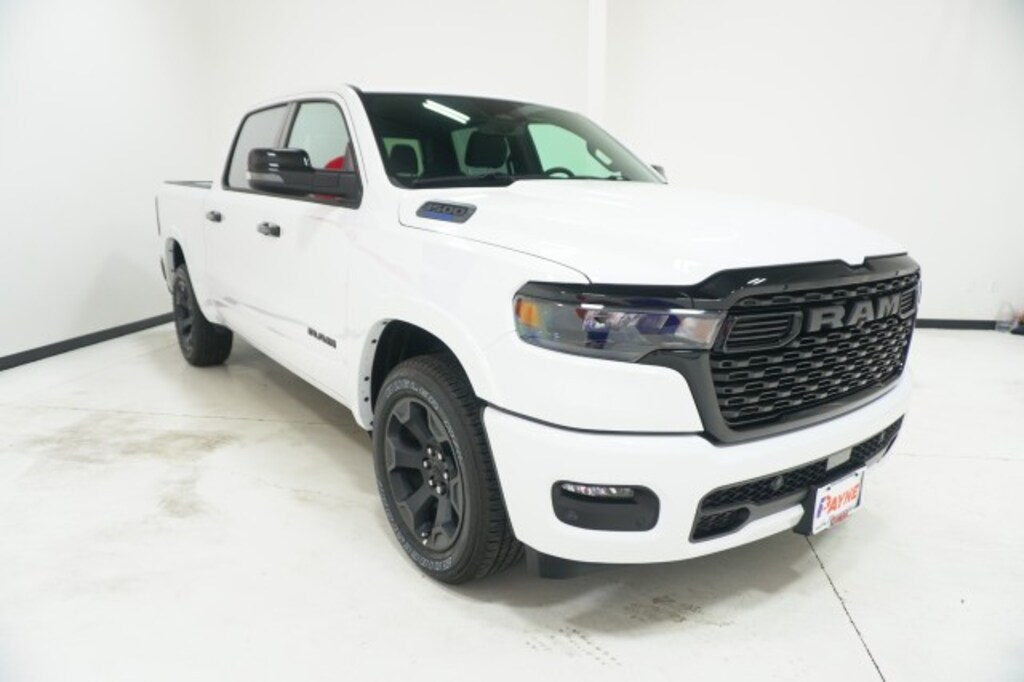 New 2026 Ram 1500 LONE STAR CREW CAB 4X2 5'7 BOX Pickup