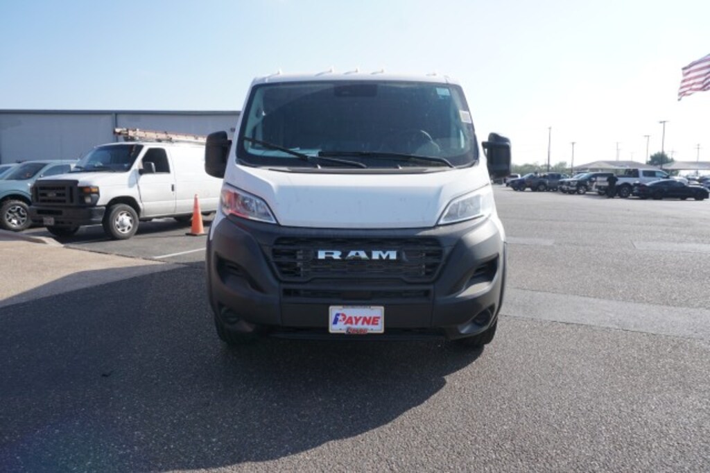 New 2025 Ram ProMaster PROMASTER 1500 TRADESMAN CARGO VAN LOW ROOF 136' W Cargo Van