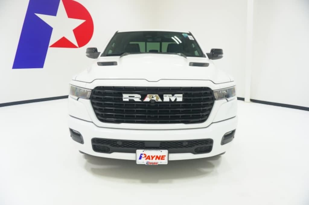 New 2026 Ram 1500 LARAMIE CREW CAB 4X2 5'7 BOX Pickup