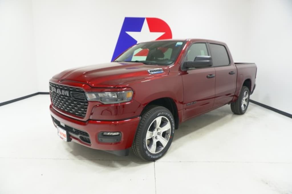 New 2025 Ram 1500 TRADESMAN CREW CAB 4X2 5'7 BOX Pickup